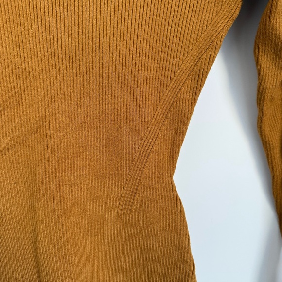 Abercrombie & Fitch Brown Long Sleeve Bodysuit. NWT - Picture 2 of 6